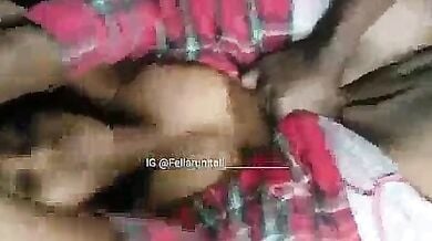 रात में अपनी सौतेली बेटी की नाईट ड्रेस खिसकाकर उसकी चूत चोदी