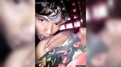 गाँव में चाची के बूब्स बूब्स चुसे और फिर उसे चुम्मा भी दिया