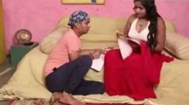 ट्यूशन टीचर ने स्टूडेंट को पढ़ाया चुदाई का पाठ