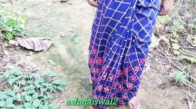 तबेले की वर्कर आशा भाभी की चुदाई की तालाब के पास