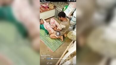 पेंटिंग लेबर ने कामवाली को उसके मालिक के घर में चोदा