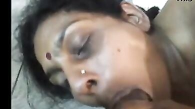 बेंक की मेनेजर के मुहं में लंड दिया लोन अप्रूव करवाने के लिए