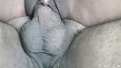 मोटा दाना और मोटी फांको वाली चूत चोदकर अंदर वीर्य गिराया
