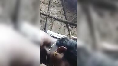 साउथ की आंटी ने झोपड़े में लंड चूसा
