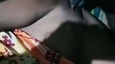 देवर ने भौजी का ढीला देसी भोसडा चोदा