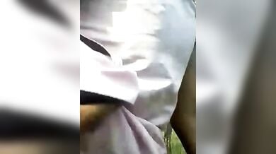 गन्ने के खेत में चोदी शादीशुदा देहाती प्रेमिका