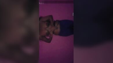 ओयो रूम में यार का मोटा लंड चूसा