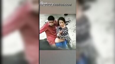इंडियन लवर्स की आउटडोर चुदाई का बना वायरल एम एम एस