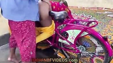 बहन को सायकल पर चोदने की क्सक्सक्स बीएफ फिल्म
