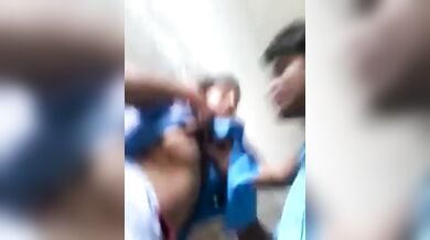 भुवनेश्वर कॉलेज स्टूडेंट्स की लंचब्रेक में नंगी हरकतें देखें
