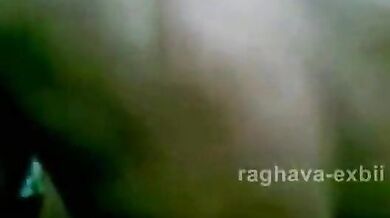 साउथ इंडियन लड़के ने लिया गोरी नॉर्थ इंडियन गर्लफ्रैंड को चोदने का मजा