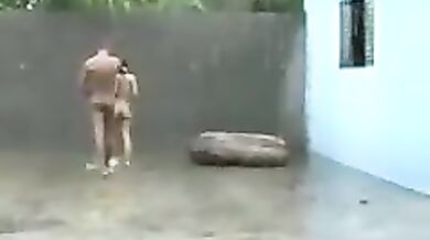 इंडियन कपल का बारिश में XXX स्टाईल हार्डकोर सेक्स