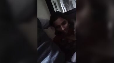 मराठी लड़की ने साहब के पैंट से लंड निकालकर चुसा