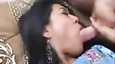 गोरे अंग्रेज ने चखा काली इंडियन चूत का स्वाद!