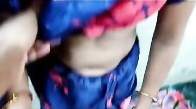 मुंबई में यूपी वाली भाभी की हॉट चुदाई