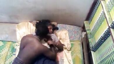 मल्लू कॉलेज स्टूडेंट को घर बुलाकर उसकी चूत चाटकर टीचर ने की चुदाई