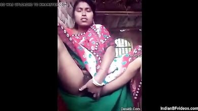 देहाती भाभी ने किया चूत खोल जबरदस्त हस्तमैथून!