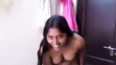 चुदने की चाहत में सारे कपड़े उतारे तेलुगू लड़की ने