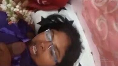गजरेवाली तेलुगू औरत के बड़े बूब्स की फकिंग