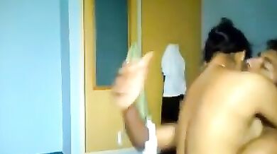 देसी लवर्स ने बनाया अपना ब्लोजॉब वीडियो