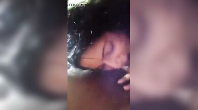 बॉयफ्रेंड के लंड का मेकअप ब्रश की तरह इस्तेमाल करती जीएफ