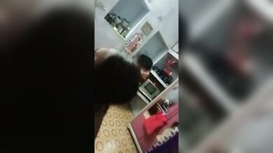 नई नई शादी हुई प्रेमी जोड़े ने बनाया नंगा सेल्फी वीडियो