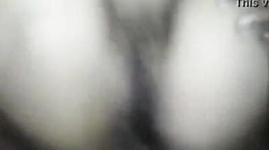 डॉटेड कंडोम पहनकर चोदी गर्लफ्रेंड की चूत