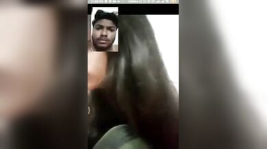 गर्लफ्रैंड ने वीडियो कॉल पर दिखाए अपने खूबसूरत बड़े बोबे
