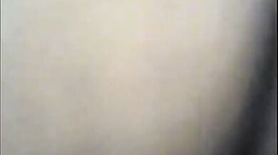 खूबसूरत गर्लफ्रेंड की चुदाई से पहले चूत खोलकर देखीं