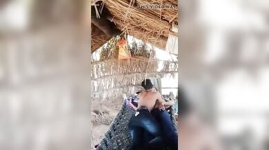 देहाती जीजा साली की दिन दहाड़े खेत में चुदाई