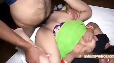 ब्लाउजवाली आंटी की मस्त चुदाई