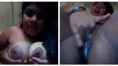 बड़े बूब्स वाली लड़की ने चूत उंगलियों से चोदकर दही निकाल दी