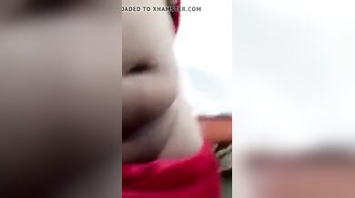 पाकिस्तानी दीदी ने दिखाए बड़े बड़े बूब्स औऱ चूत