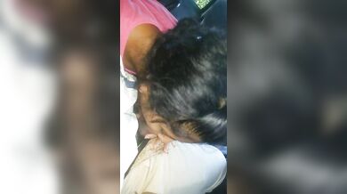 गोवा गर्ल ने दिया गाड़ी में ब्लोजॉब (मराठी ऑडियो)