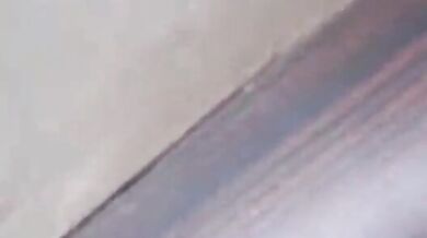 दोस्त की माँ के चेहरे पर माल गिराया