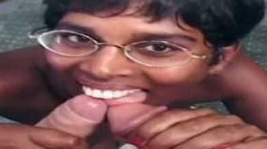 देसी लड़की ने लिए दो गोरे लौडो का मजा