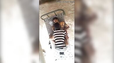 गाँव की छोरी खटिया पर चुदी