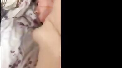 गोरा बदन खूबसूरत इंडियन भाभी के बाल खींचकर की चुदाई