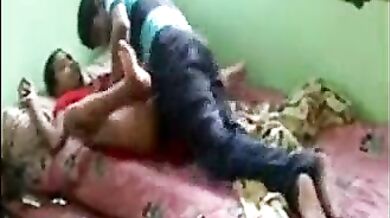 भाभी की बुर रौंदता देवर