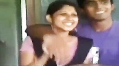 कॉलेज स्टुडंट्स की क्लासरूम मस्ती
