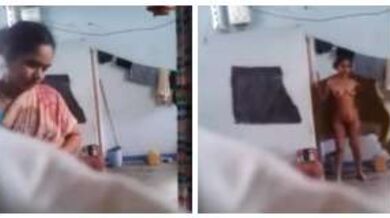 बेटे ने माँ को नहाते और कपड़े बदलते फिल्माया