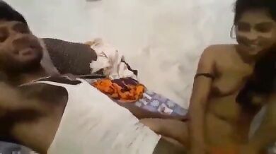 उड़ीसा की मस्त लड़की को बॉयफ्रेंड ने लण्ड से रगड़ा