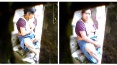 आंटी को हस्तमैथुन करते पकड़ा