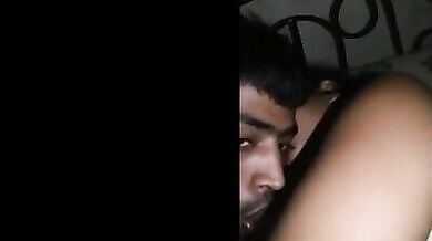 बीवी ने पति को बूब्स चुसाये