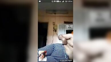 आंटी ने भोसडा दिखाया, लड़के ने रिकोर्ड कर लिया!