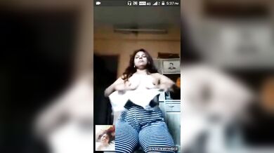 आंटी ने भोसडा दिखाया, लड़के ने रिकोर्ड कर लिया!