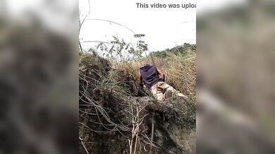 देसी लड़की को खंडर पर चोदा ऑटो वाले ने