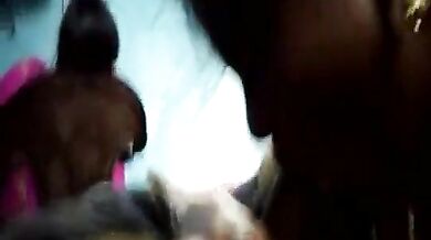 बहन के पीछे साली ने चूसा जीजा का लंड