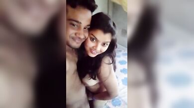 देसी लड़का लड़की का रोमांटिक फोरप्ले वीडियो