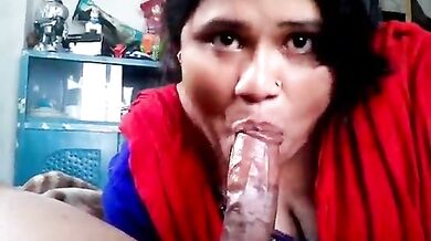 मुस्लिम आंटी ने लड़के का लंड चूसा